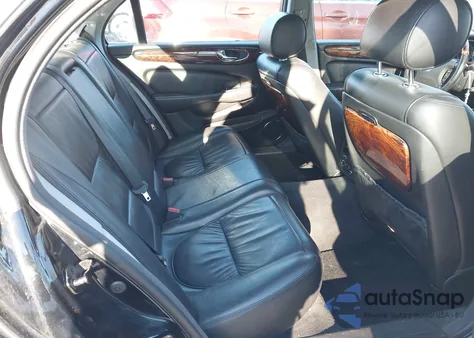 2005 Jaguar Xj Vanden Plas z USA, uszkodzony, nr VIN SAJWA82C85SG43869